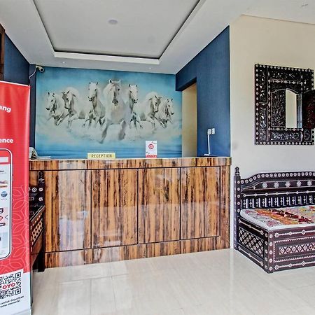 Capital O 91384 Rintaka Residence Senggigi Exterior photo