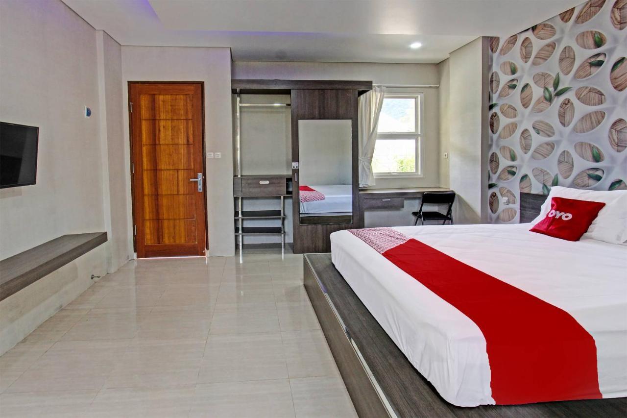 Capital O 91384 Rintaka Residence Senggigi Exterior photo